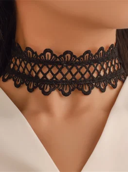 Gothic Black Color Lace Collar Vintage Hand Woven Fabric Choker Necklace For Women Fashion Short Clavicle Chain Jewelry Gift