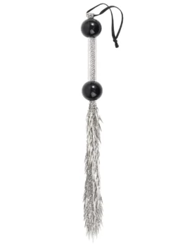 Metal Rivets Chain Flogger for Adults Sex Whip Spanking Restraints Flirting Fetish Handle Flogger for Couples