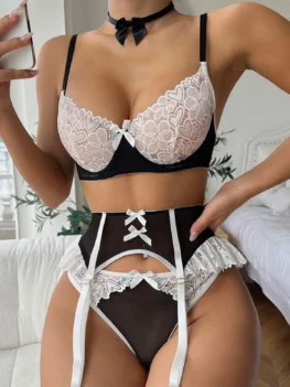 Sexy Clothes Women Lingerie Hot Floral Lace Lingerie Set Sexy See-Through Bra & Panty with Garter Belt 3 Piece Underwear Set